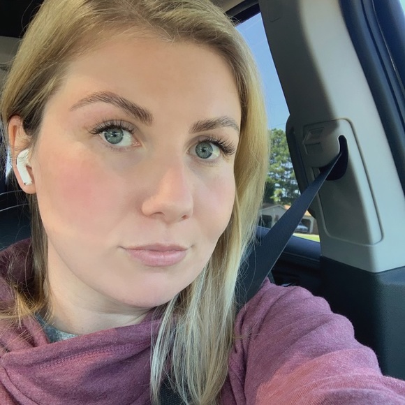 Meet your Posher, Kimberly - Picture 1 of 1